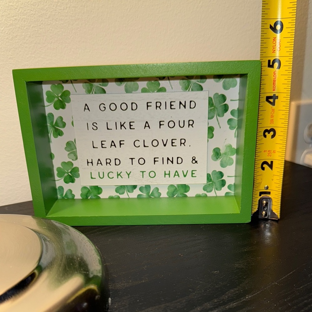 NWOT Wooden Green and White Clover Inset Box Sign Decor with Good Friends Quote - Picture 7 of 13